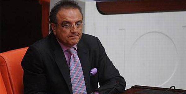 Sırrı Sakık astsubay ve uzman çavuşların özlük hakları için soru önergesi verdi