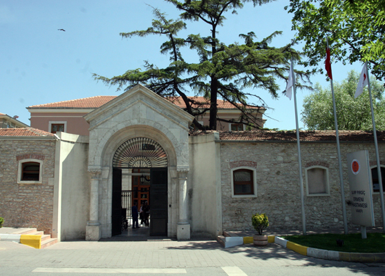 Zeytinburnu  Belediyesi gaspta ısrarlı