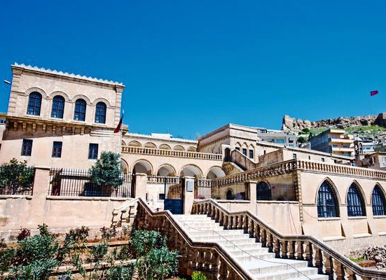 Süryani cemaati Katolik Patrikhanesi'ni istiyor