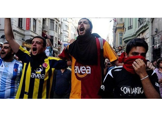 Taraftar Hakları Derneği'nden Çarşı'ya destek 