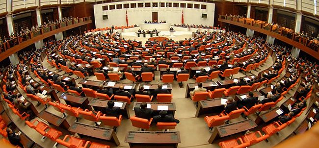 TBMM 12 Eylül davasına müdahil oluyor