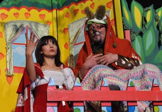 178 tiyatroya 4 milyon lira destek