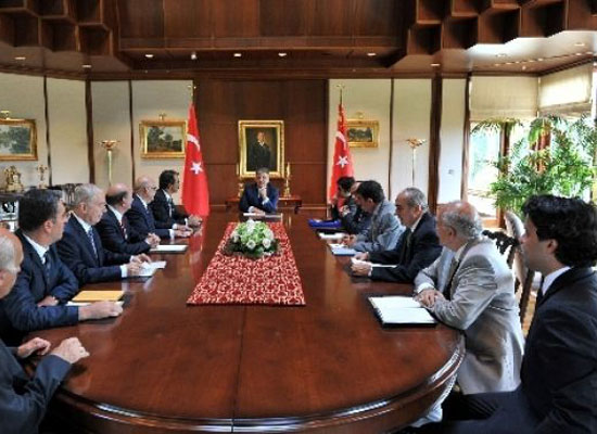 Cumhurbaşkanı Gül Azınlık Cemaati Temsilcilerini Kabul Etti  