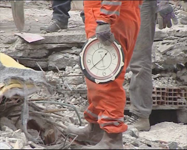 Van depreminin birinci yılı