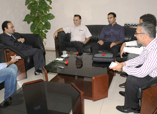 Ermeni sivil toplum örgütü Yerkir'den Baydemir'e ziyaret