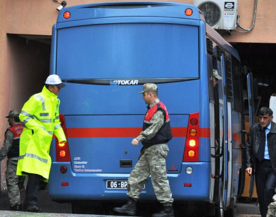 Zirve Yayınevi Davası'nda sanıktan mahkeme başkanına: Kafana sıkacağım